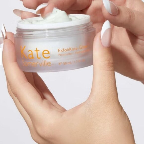 Kate Somerville ExfoliKate Glow Moisturizer – AHA + Enzyme Radiance – 50ml NWT - Picture 4 of 8